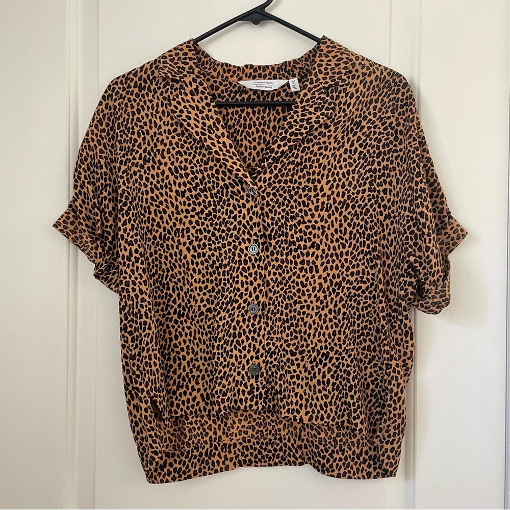 & OTHER STORIES | Leopard Crop Button Down
